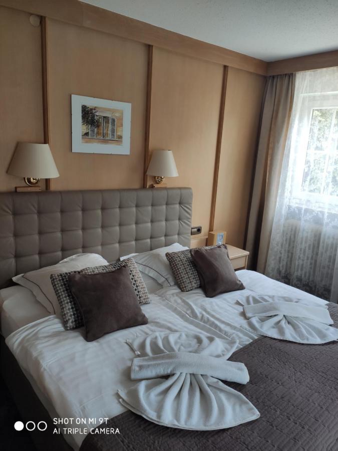 Hotel-Restaurant Zum Hirschhaus Inklusiv Chiemgaukarte Ruhpolding Εξωτερικό φωτογραφία