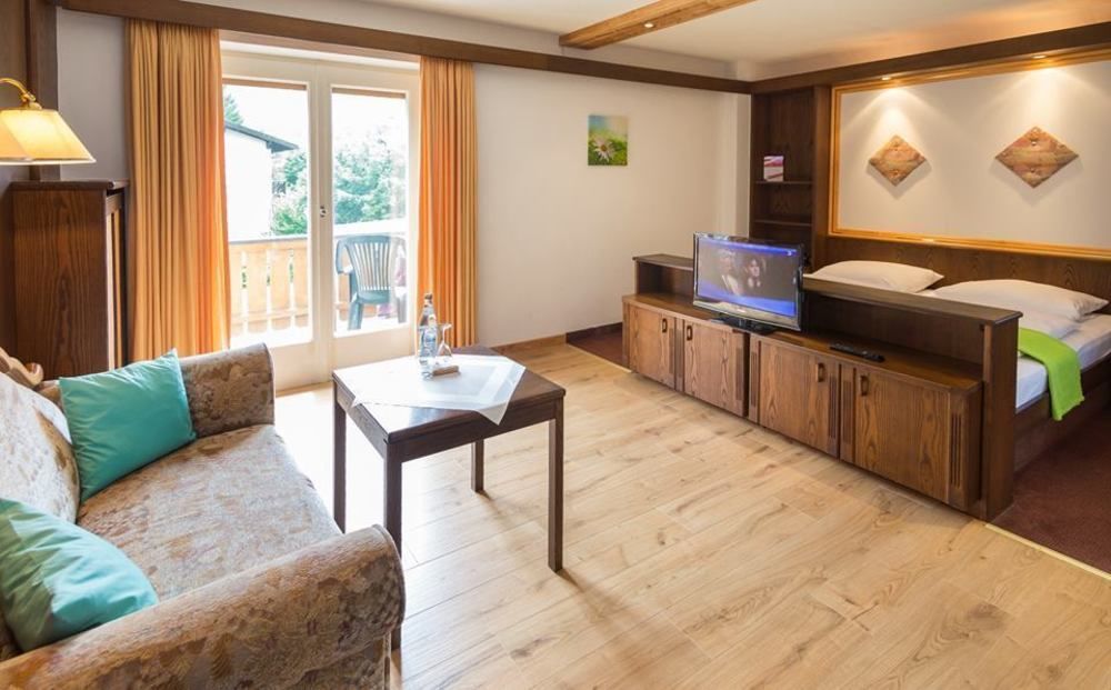 Hotel-Restaurant Zum Hirschhaus Inklusiv Chiemgaukarte Ruhpolding Εξωτερικό φωτογραφία