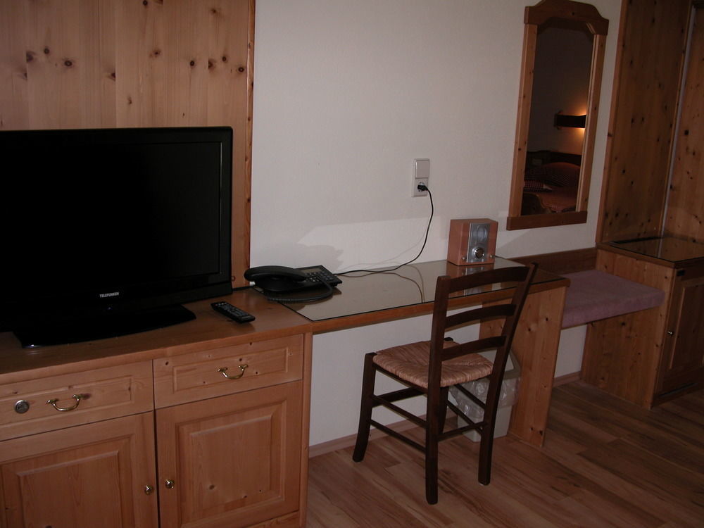 Hotel-Restaurant Zum Hirschhaus Inklusiv Chiemgaukarte Ruhpolding Εξωτερικό φωτογραφία